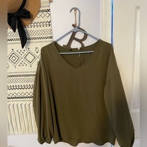 Green long sleeve blouse